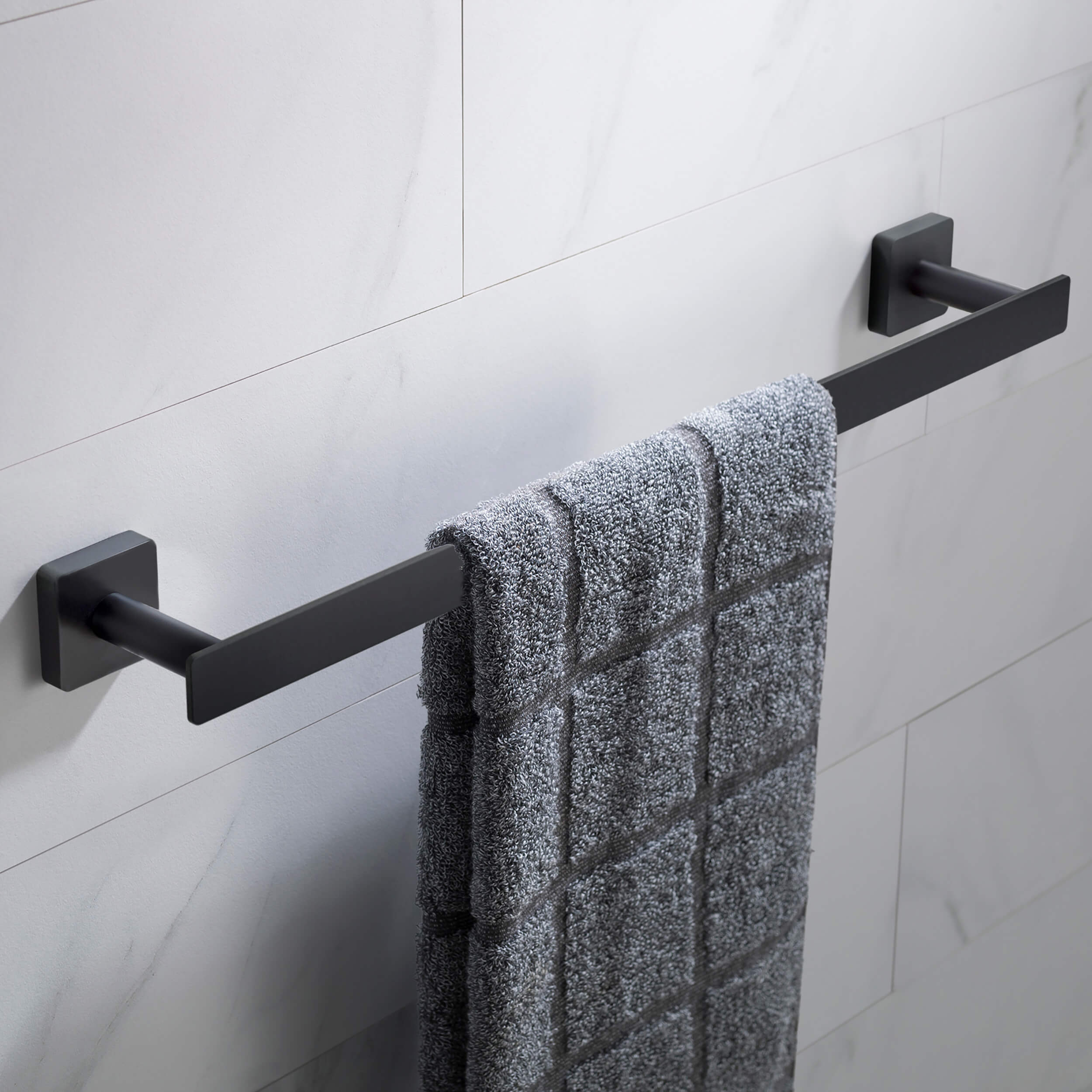 Fusion 18 inch Bathroom Towel Bar - CBA-1605