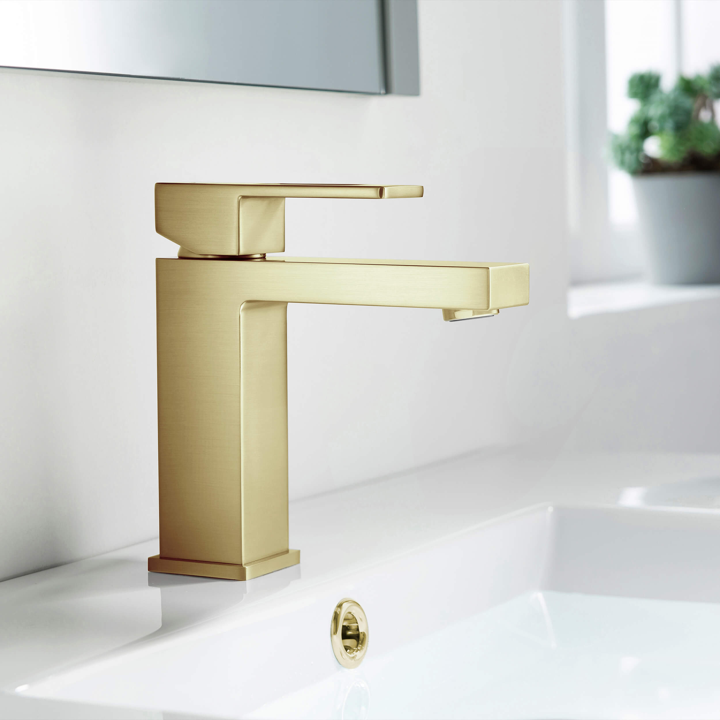 Quadra Single Handle Bathroom Vanity Sink Faucet with Pop Up Drain - CBF-1002