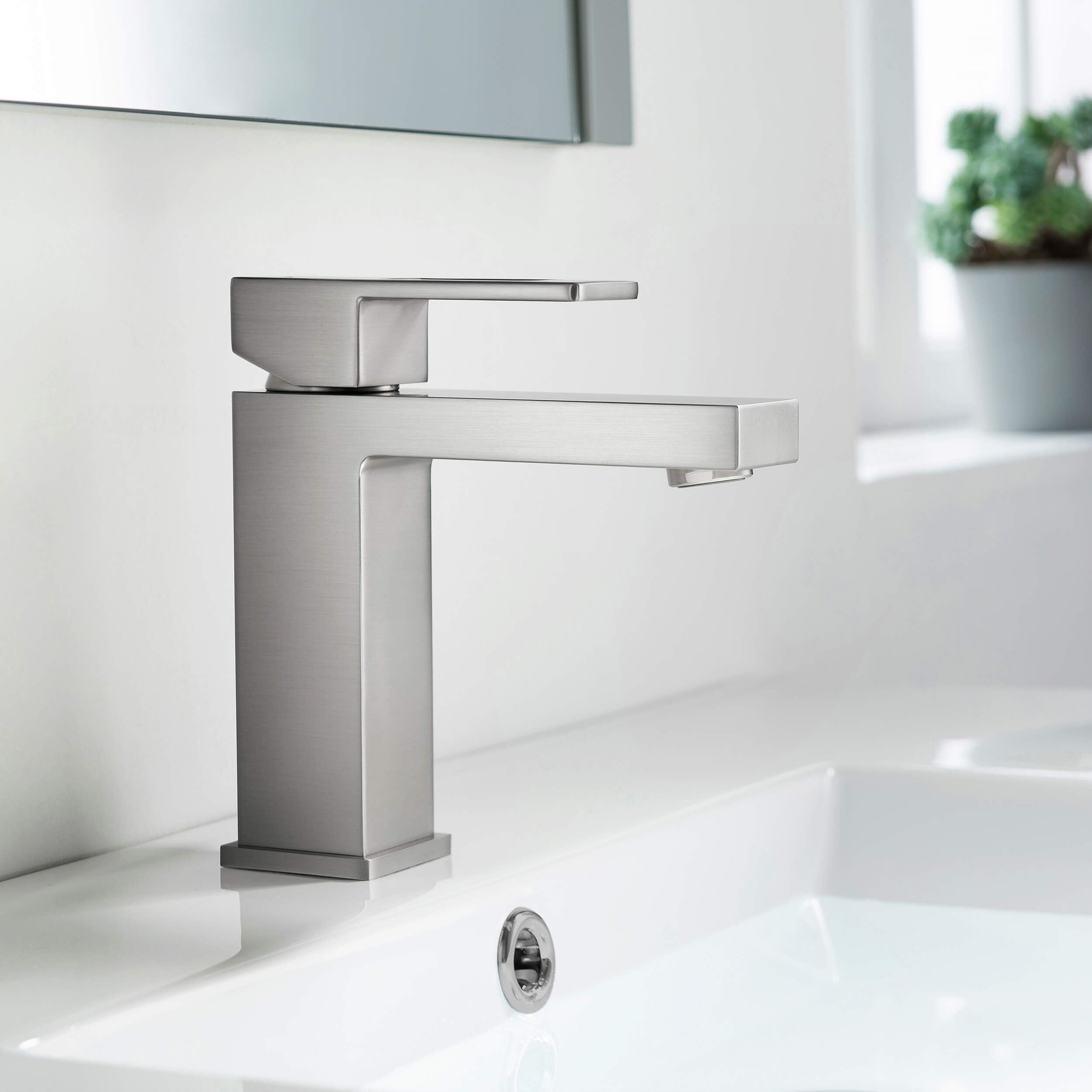 Quadra Single Handle Bathroom Vanity Sink Faucet with Pop Up Drain - CBF-1002