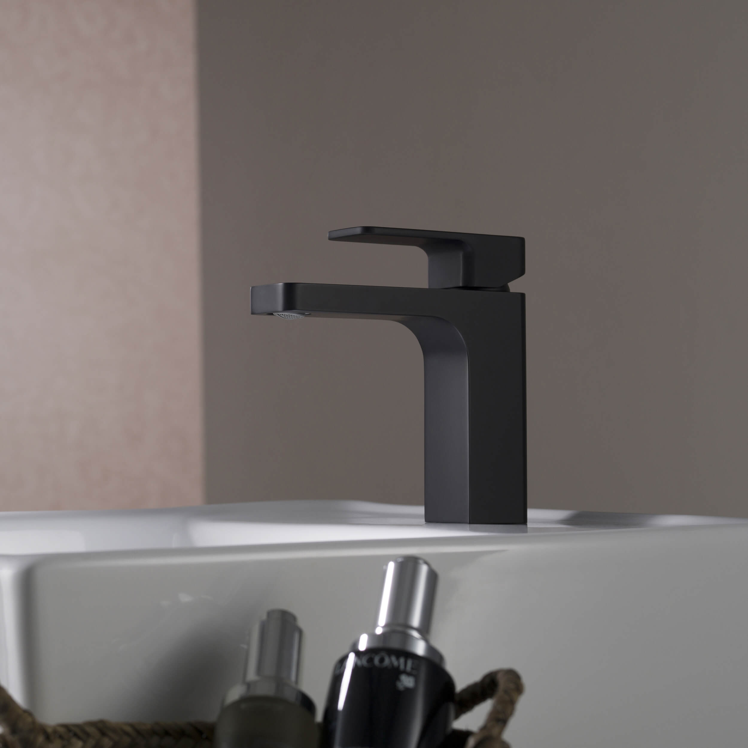 Fusion Single Handle Bathroom Vanity Sink Faucet with Pop Up Drain - CBF-1017