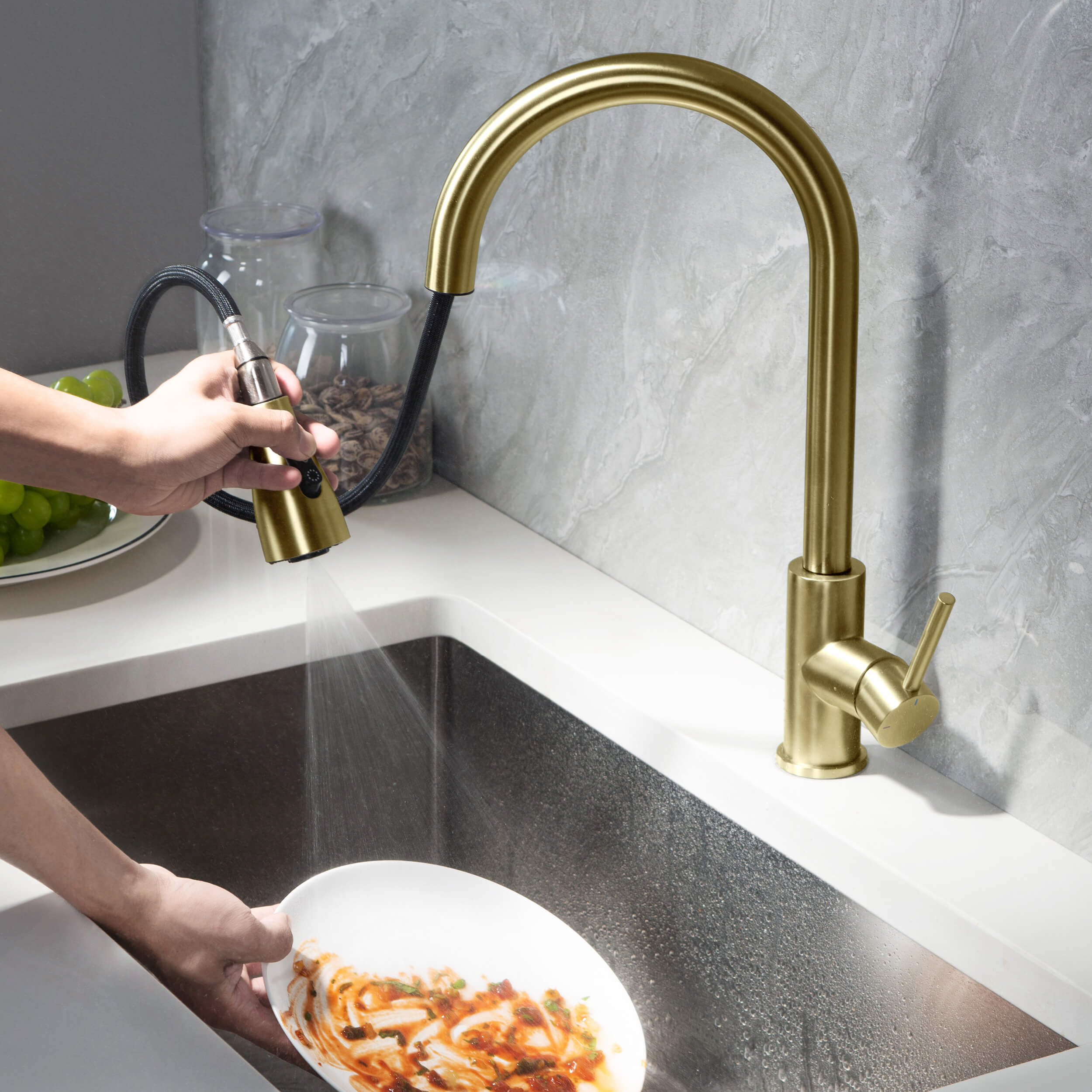 Value Collection - Single Handle Pull Down Kitchen Faucet - F102