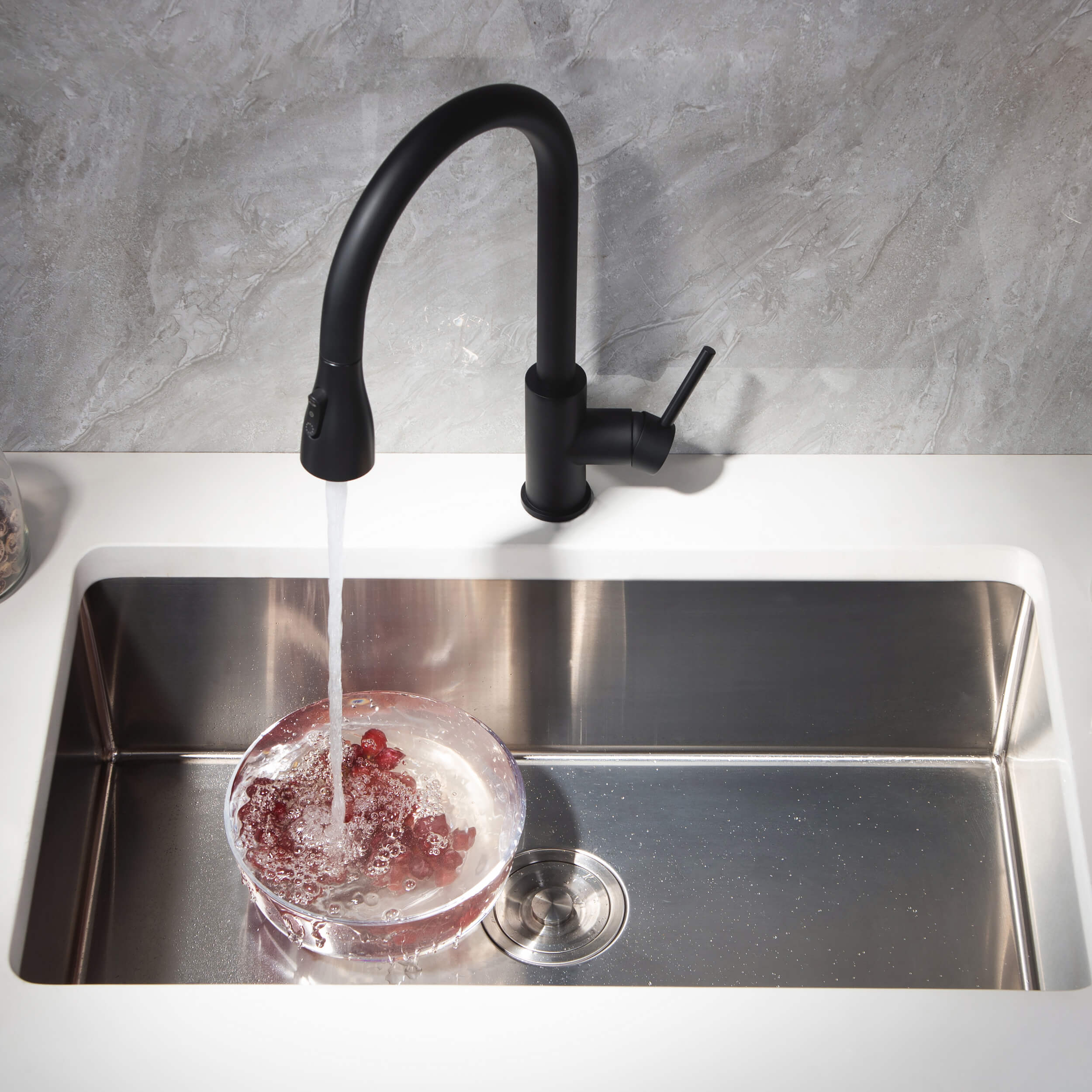 Value Collection - Single Handle Pull Down Kitchen Faucet - F102