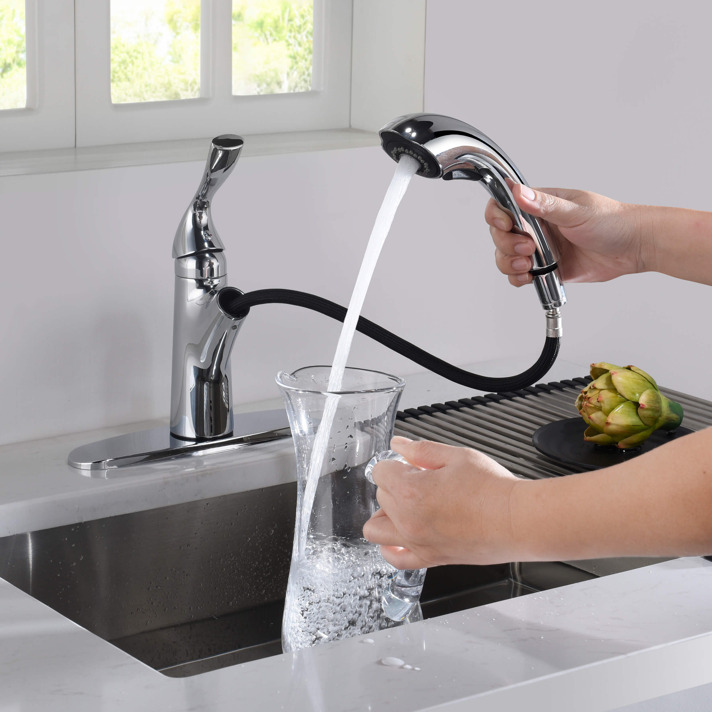 Value Collection - Single Handle Pull Out Kitchen Faucet - F103